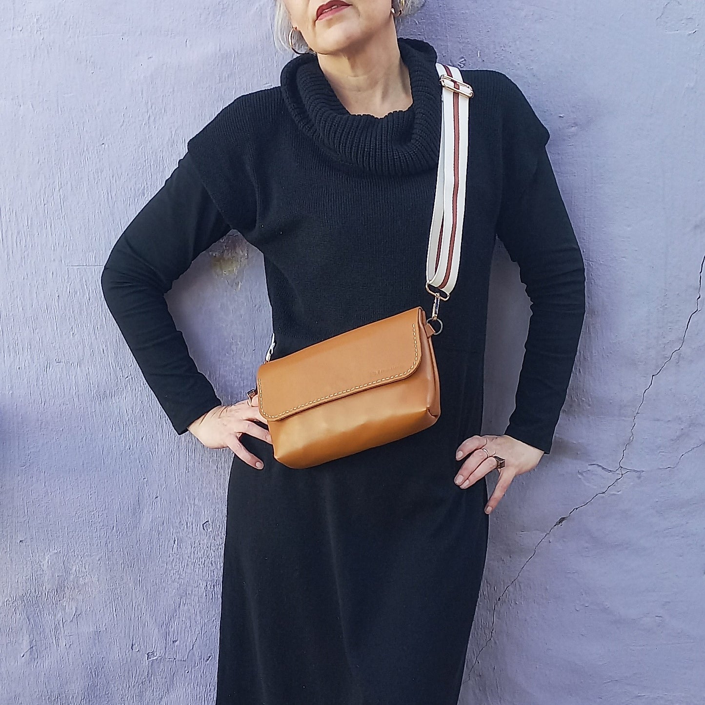 The Cross-Body Satchel - Caramel