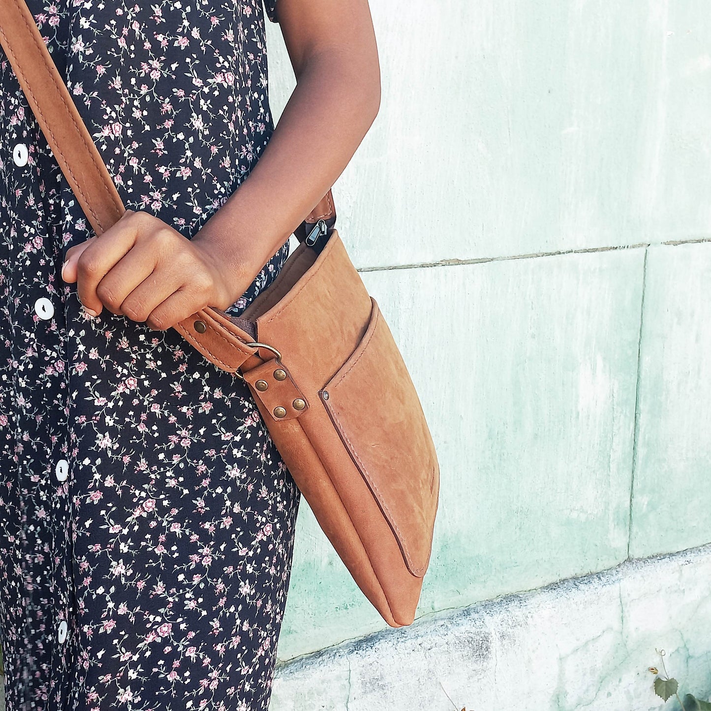 The Cross-Over Satchel - Rust