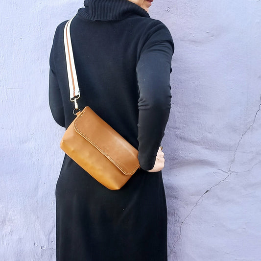 The Cross-Body Satchel - Caramel