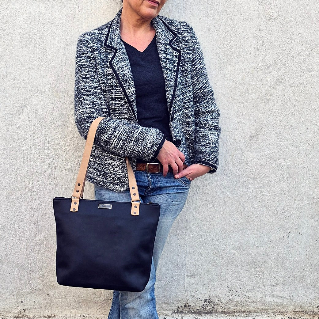 The Anna Shopper - Matt Black