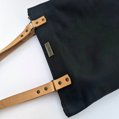 The Anna Shopper - Matt Black