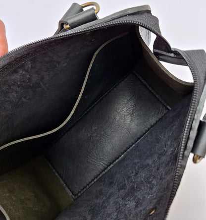 The Milla bag V2 - Black Bovine