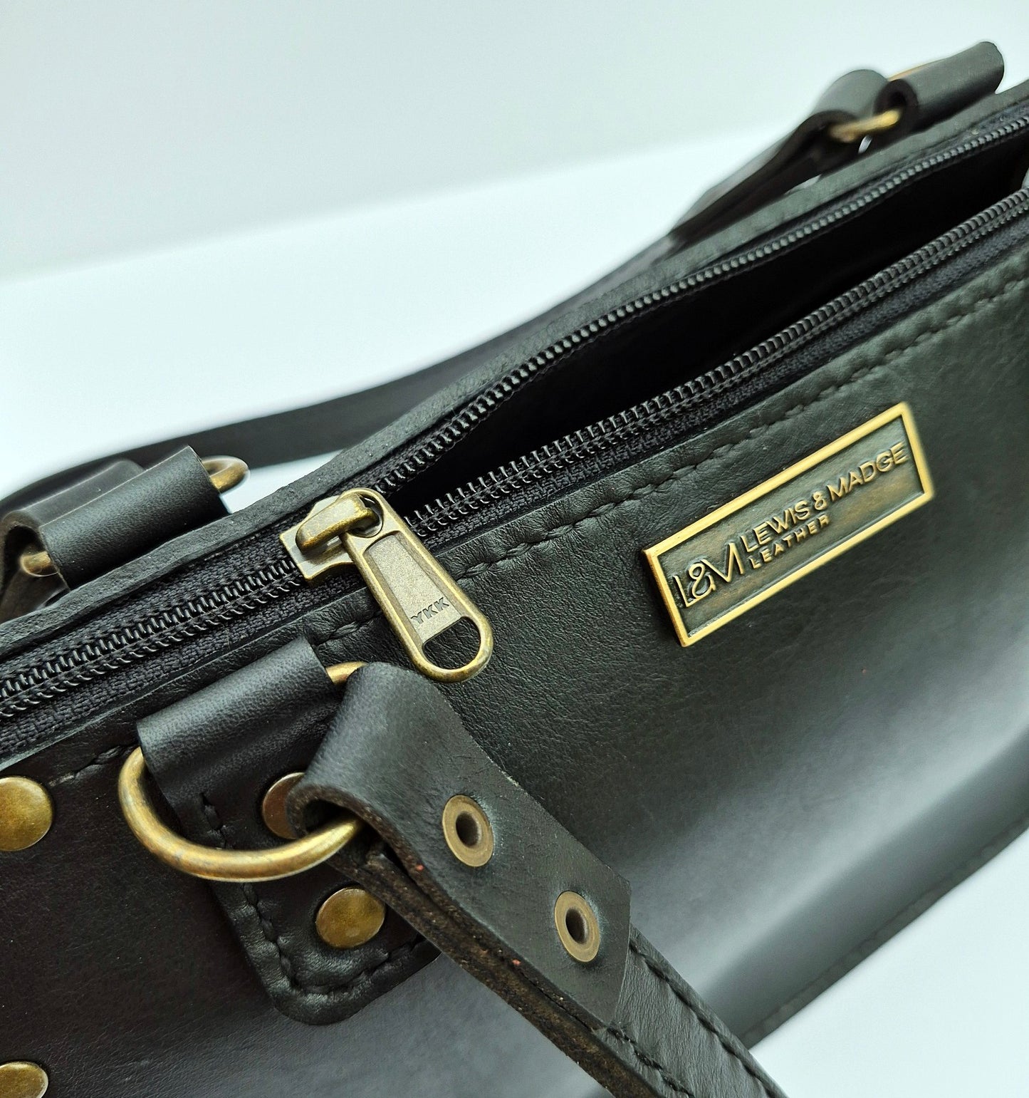 The Milla bag V2 - Black Bovine