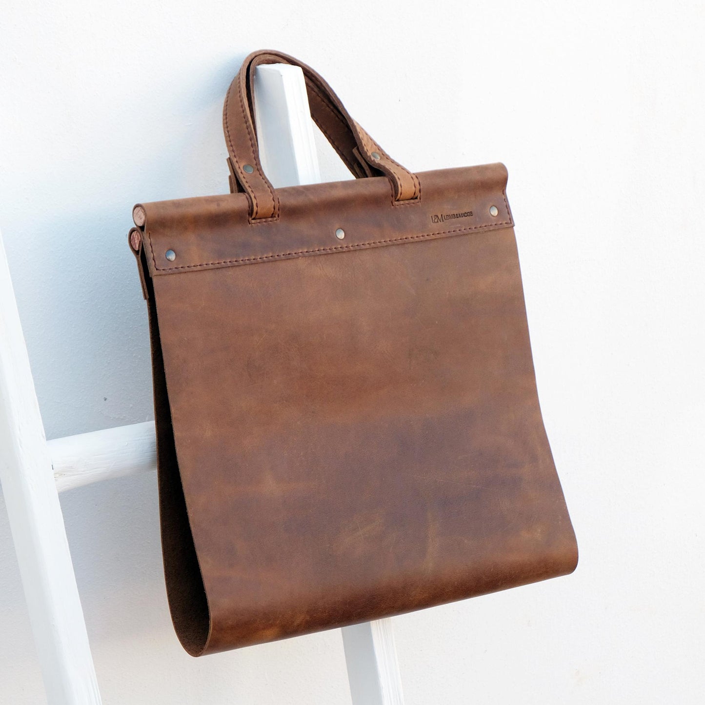 Leather log carrier